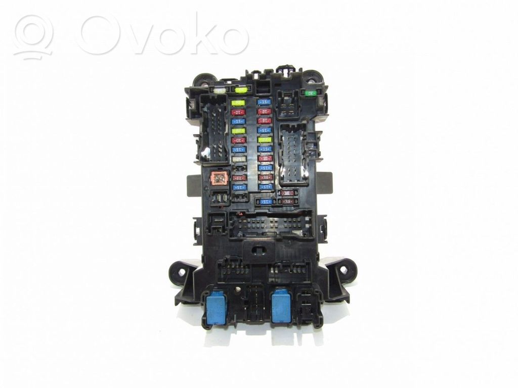 Suzuki Grand Vitara II Fuse module 