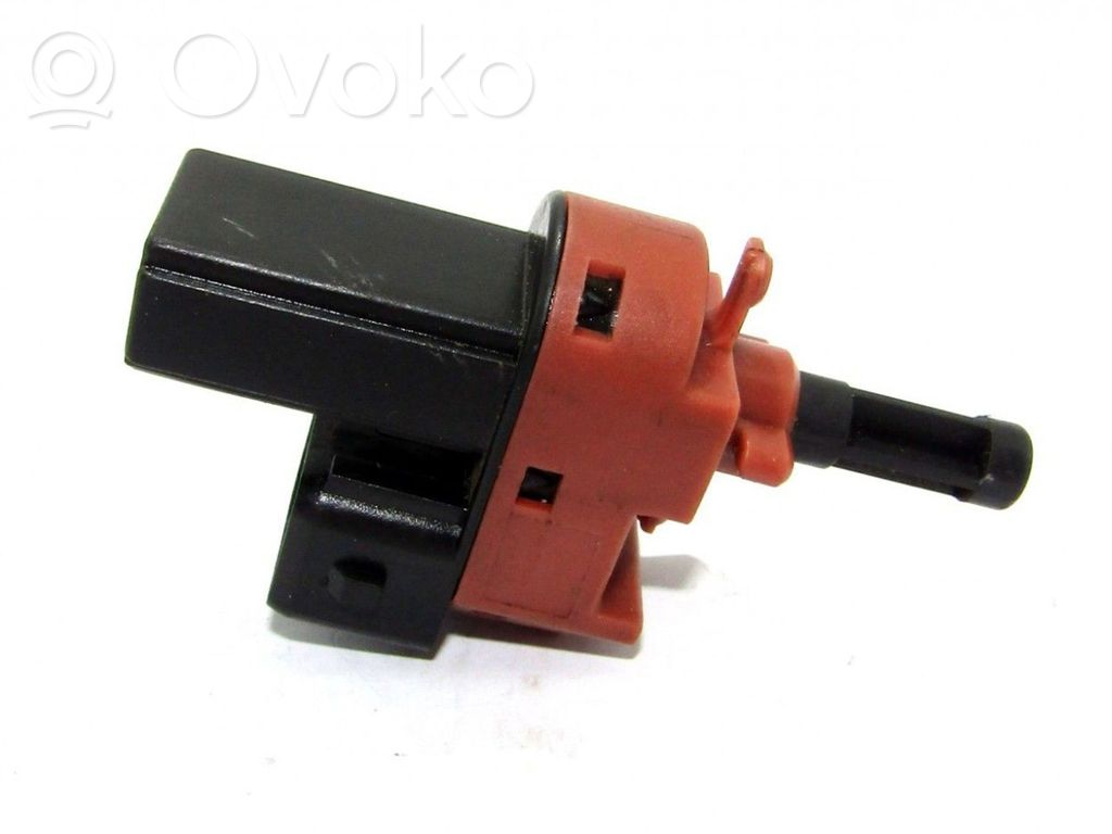 Interruptor sensor del pedal de freno   2S6T7C534AA