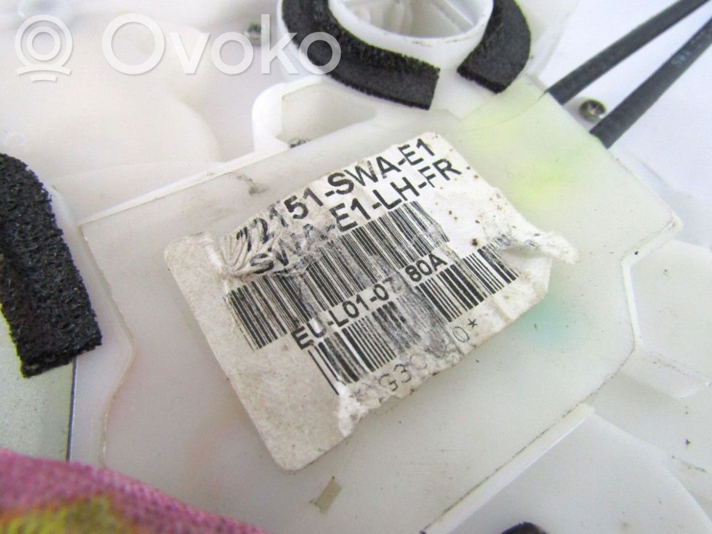 Priekšpusē slēdzene   72151SWAE1