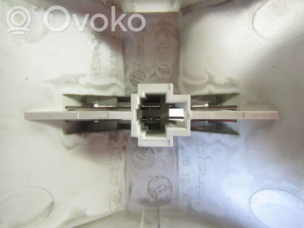 Other interior light   4F9947123