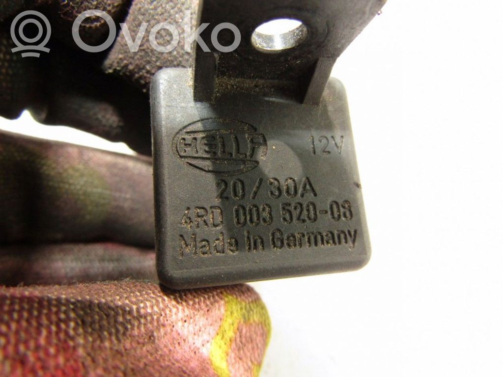 Audi 100 S4 C4 Muu rele 