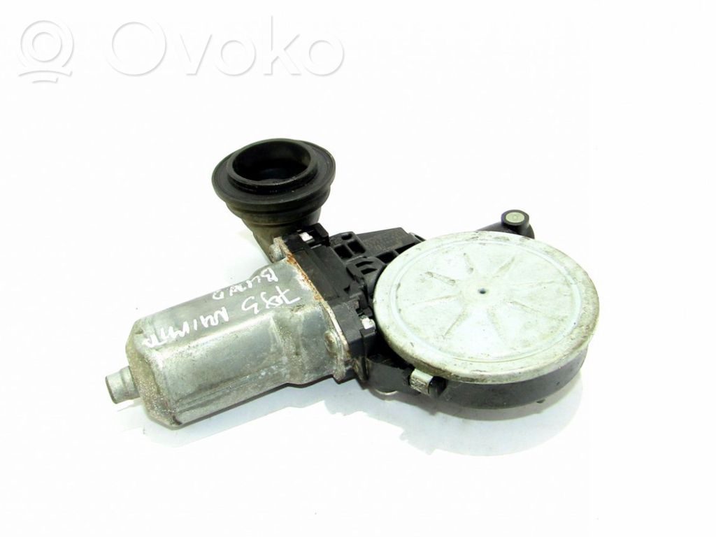 Toyota Camry Silniczek podnoszenia szyby drzwi tylnych 