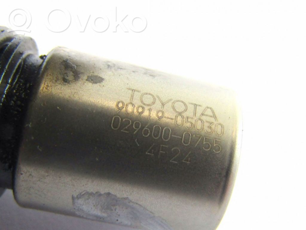 Toyota Corolla Verso E121 Czujnik położenia wału korbowego 