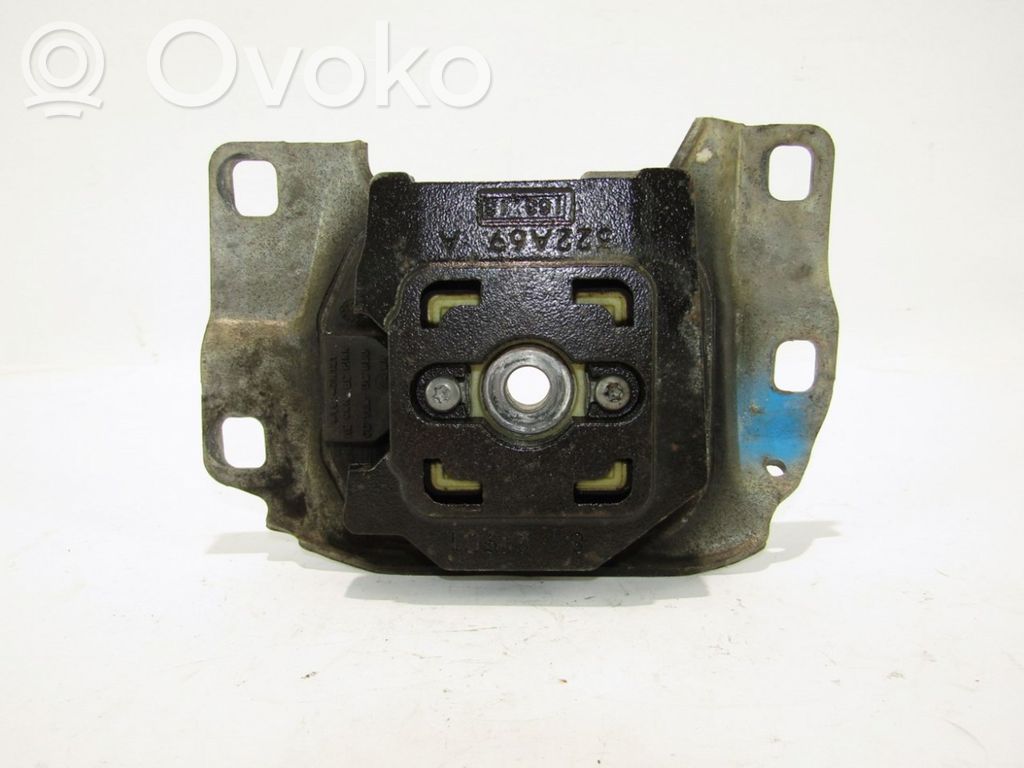 Ford Focus Engine mount bracket 