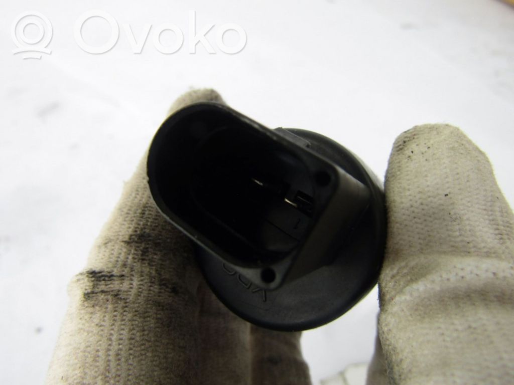 Windscreen/windshield washer pump