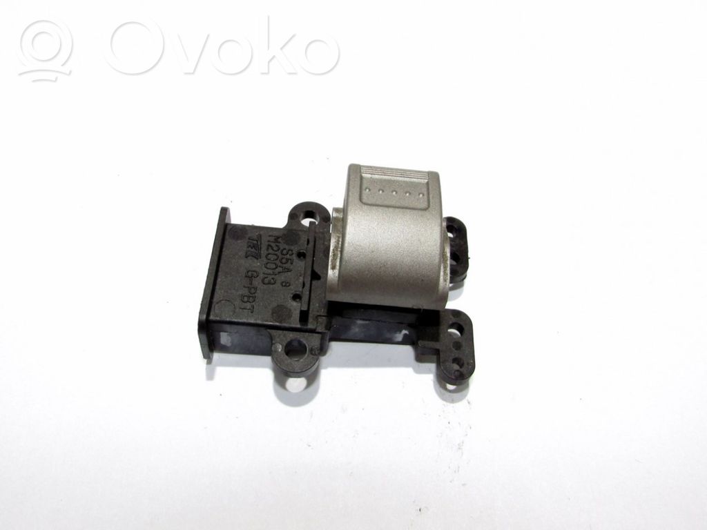 Honda CR-V Electric window control switch 