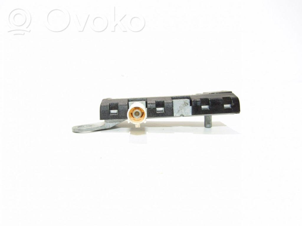 Volkswagen Caddy Antenos stiprintuvas 