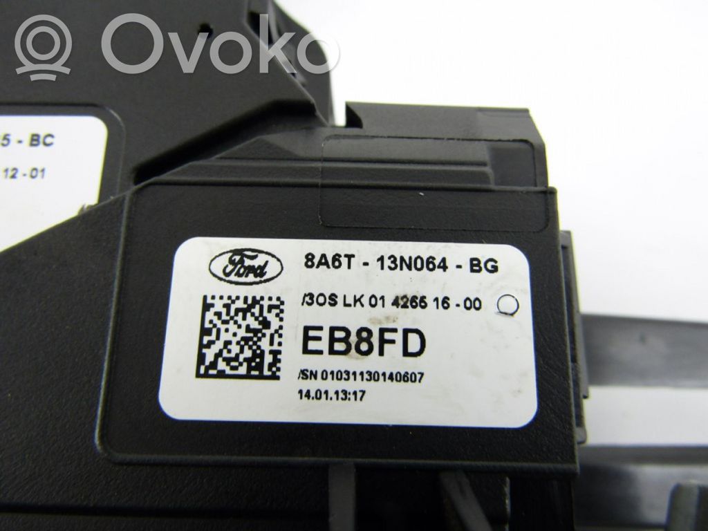 Przyciski multifunkcyjne   8A6T13335BC,8A6T13N064BG