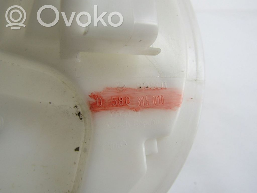 Fiat Stilo Polttoainesäiliön pumppu 