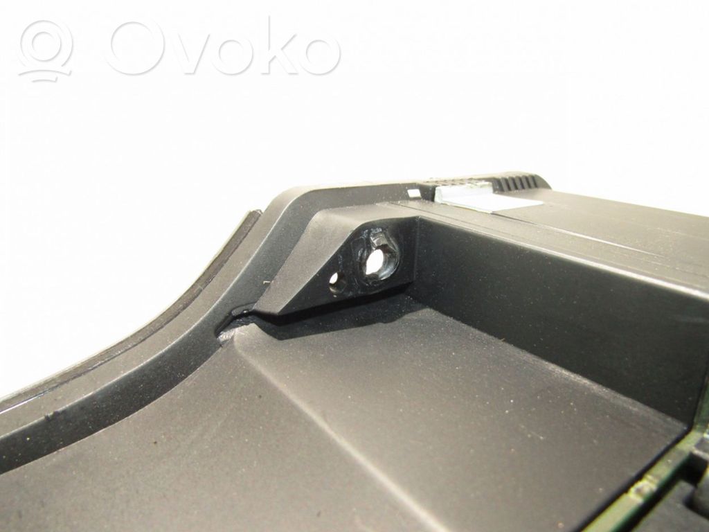 Audi A8 S8 D2 4D Speedometer (instrument cluster) 