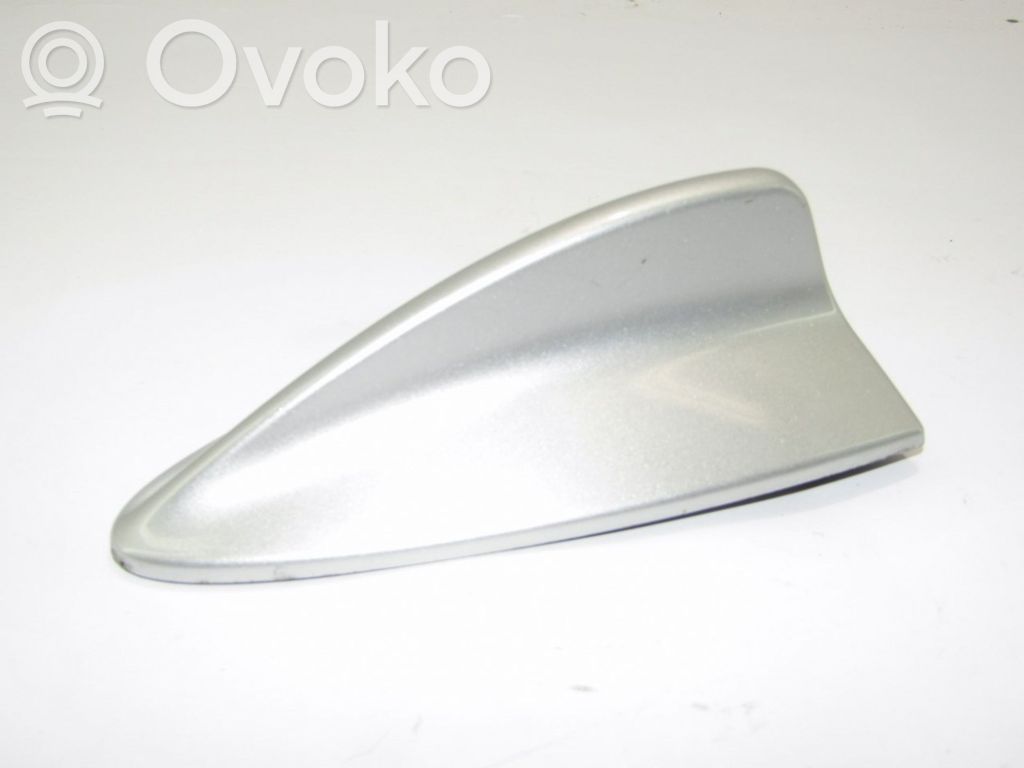 BMW 3 E90 E91 Stogo (GPS) antenos dangtelis 