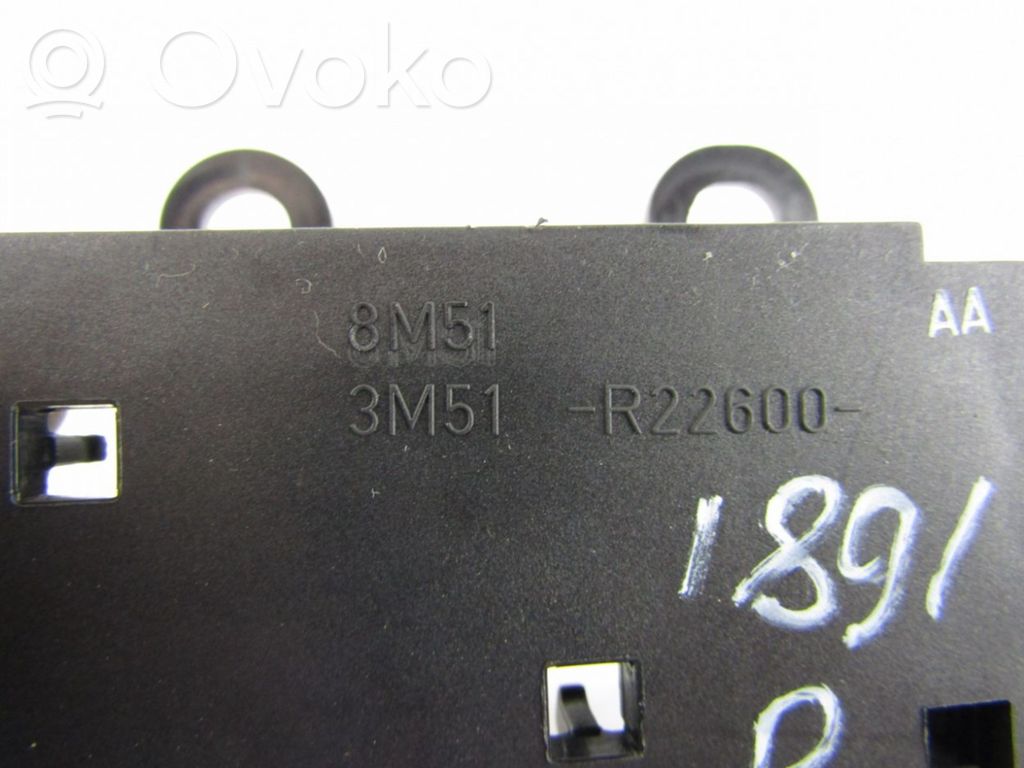 Front door interior handle   3M51R22600