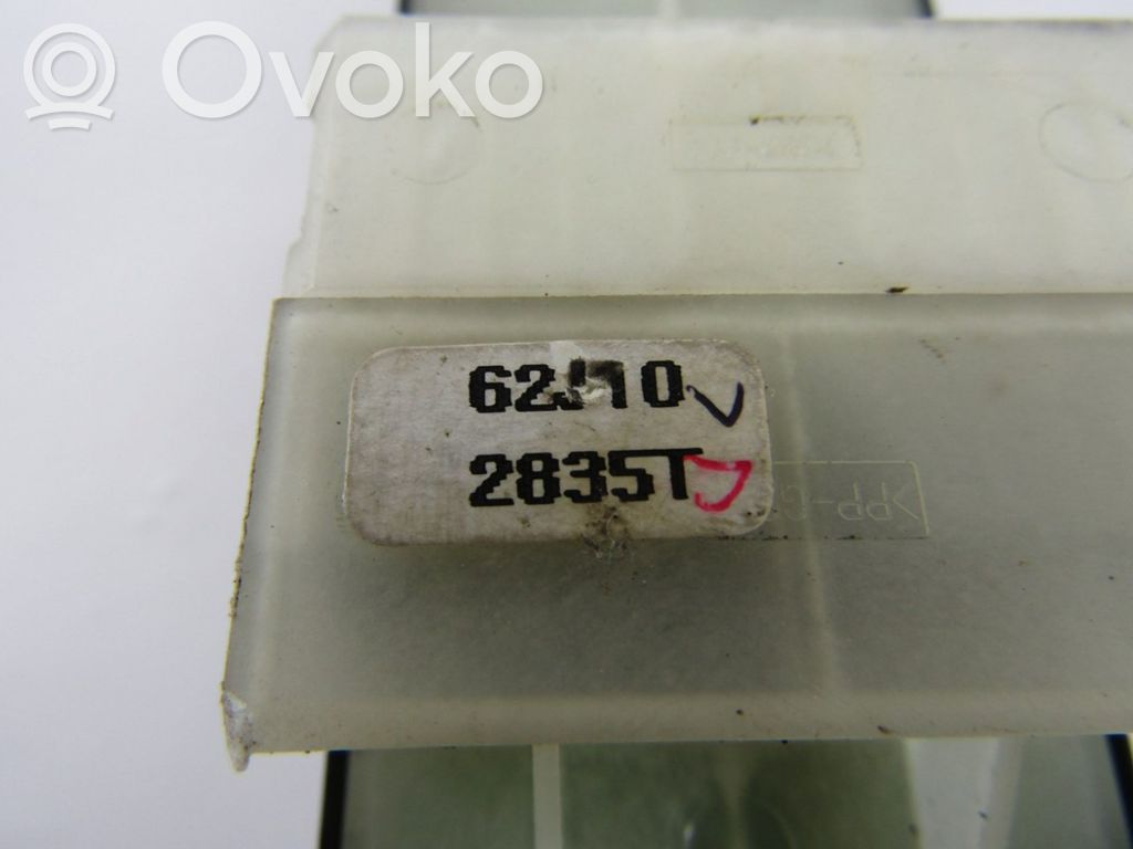 Suzuki Grand Vitara I Interruptor del elevalunas eléctrico