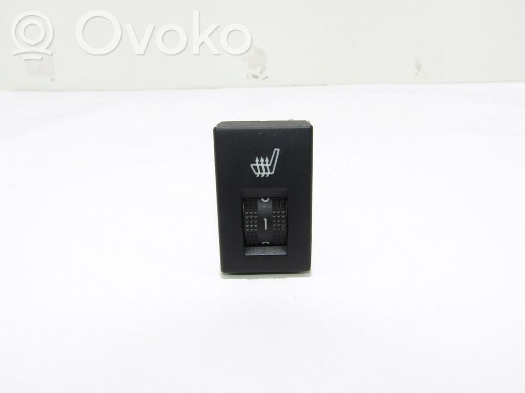 Seat heating switch   BBM366420,10003362
