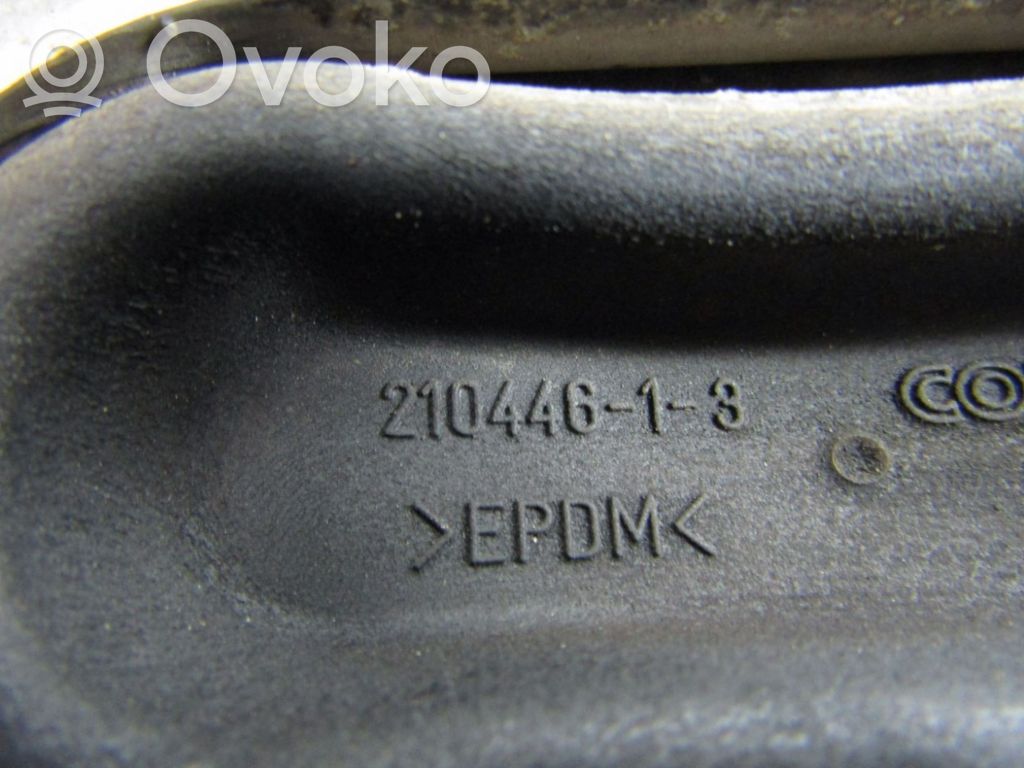 Soporte de montaje del motor   21044613