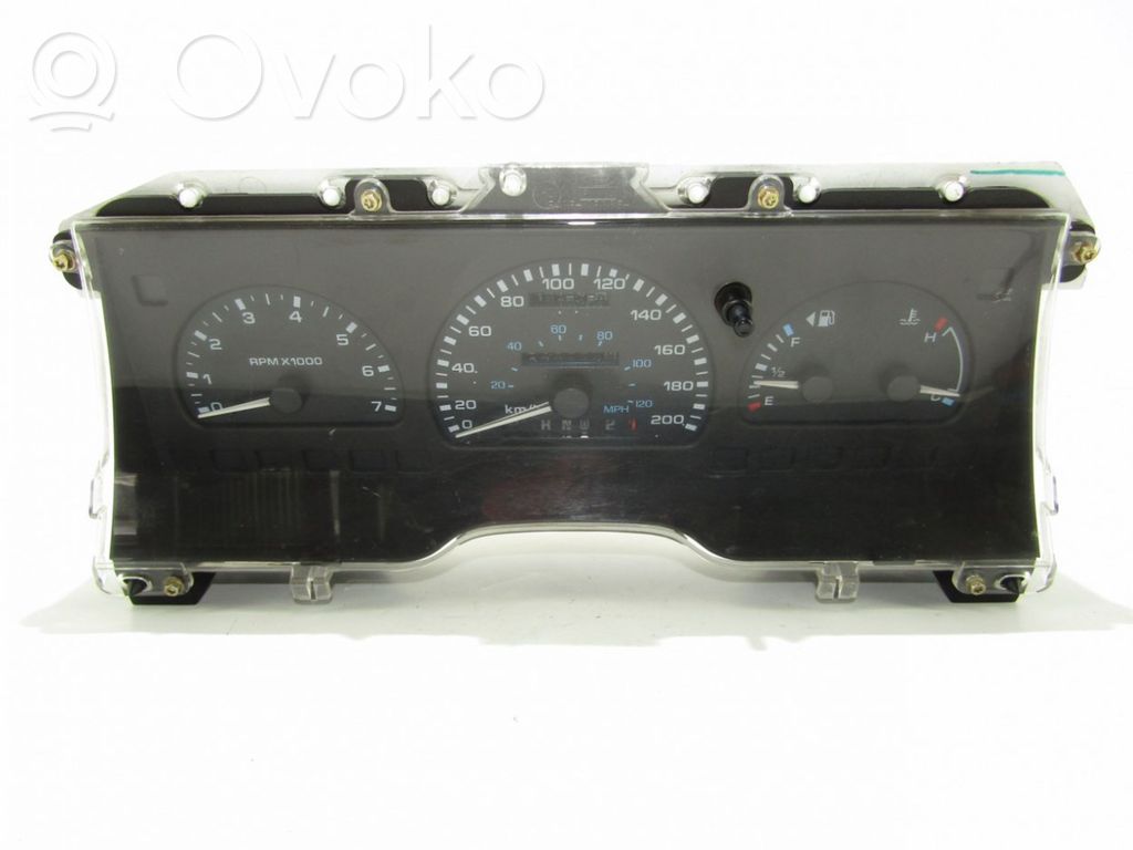 Spidometrs (instrumentu panelī)   F68F10C956B