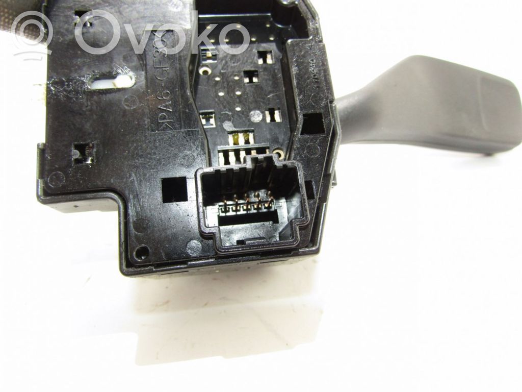 Ford C-MAX I Light switch 