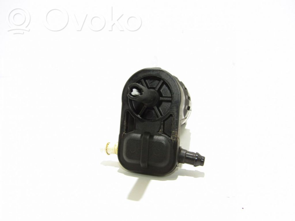 Windscreen/windshield washer pump   1K6955651