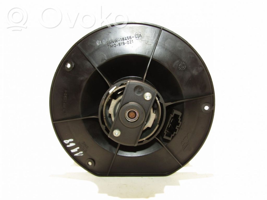 Mazā radiatora ventilators   7M0819021