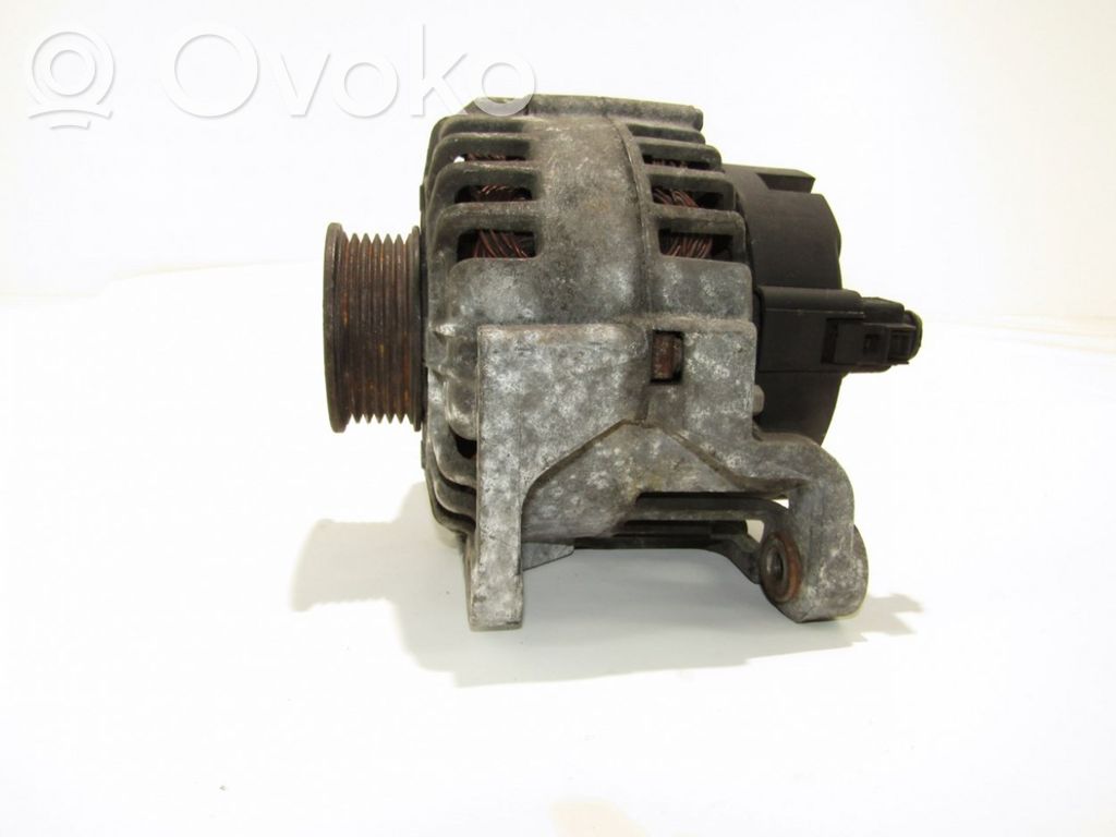 Volkswagen PASSAT B5.5 Alternator 
