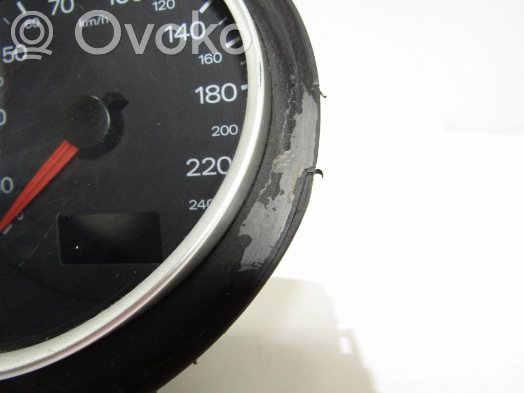 Audi A2 Speedometer (instrument cluster) 