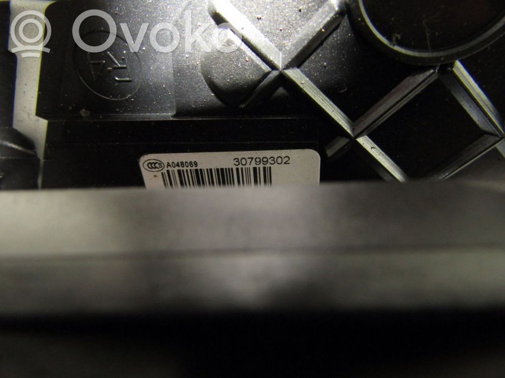 Etuoven lukko   30799302