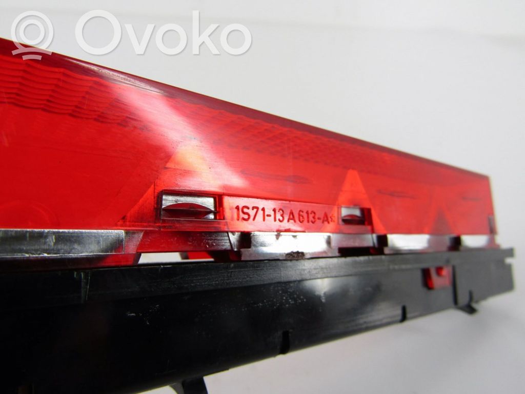 Ford Focus Third/center stoplight 