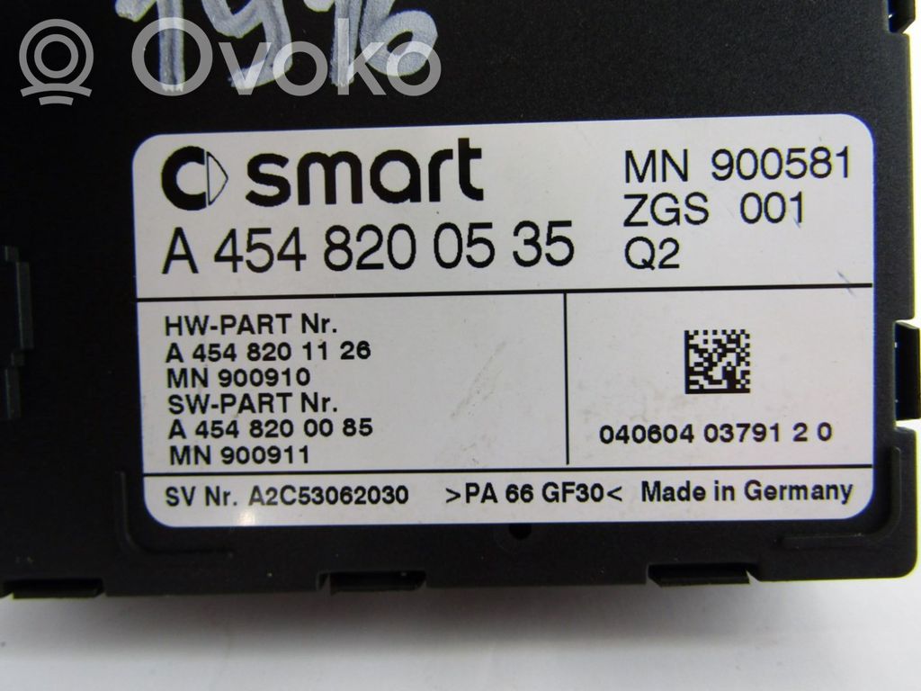 Sonstige Steuergeräte / Module   2115450532,MN900581