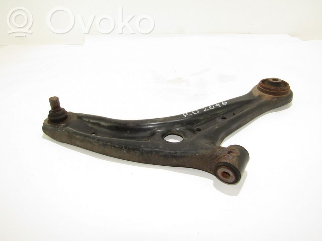 Mazda 2 Braccio di controllo sospensione anteriore inferiore/braccio oscillante