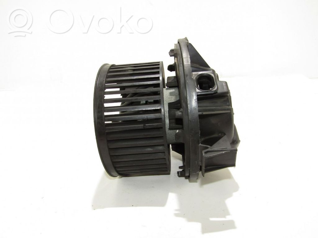 Mazā radiatora ventilators