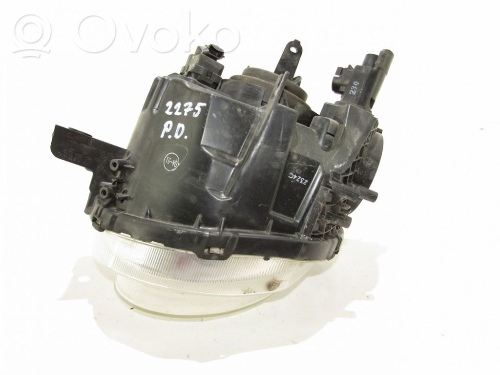 Nissan Juke I F15 Faro/fanale
