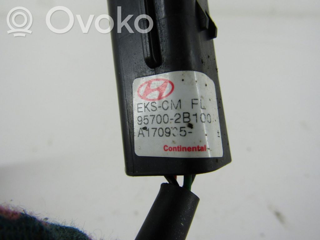 Sensor de aparcamiento PDC   957002B100