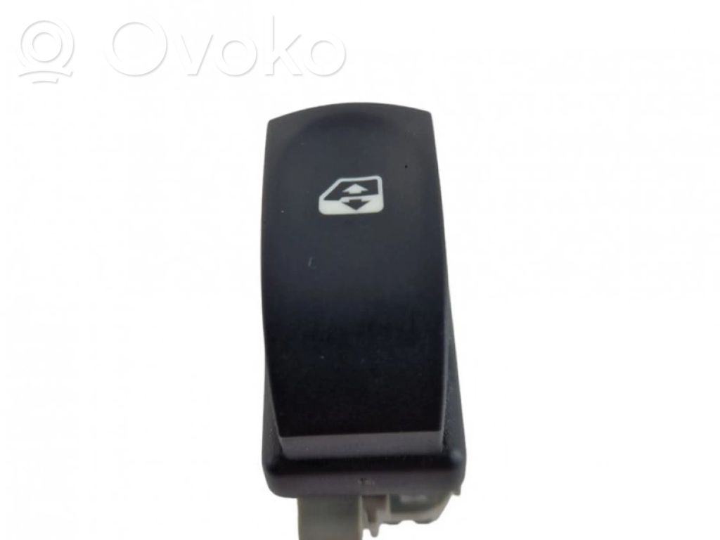 Renault Twingo II Electric window control switch 