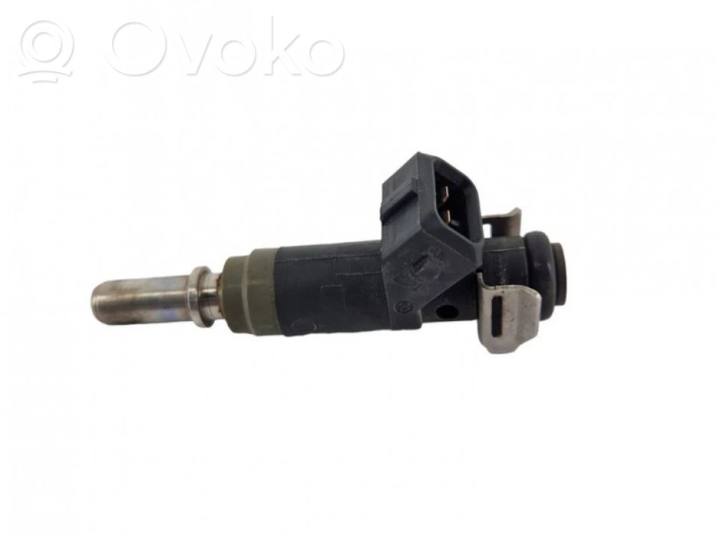 Wtryskiwacz paliwa   7506158