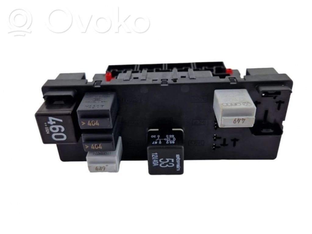 Audi A3 S3 8P Module de fusibles 
