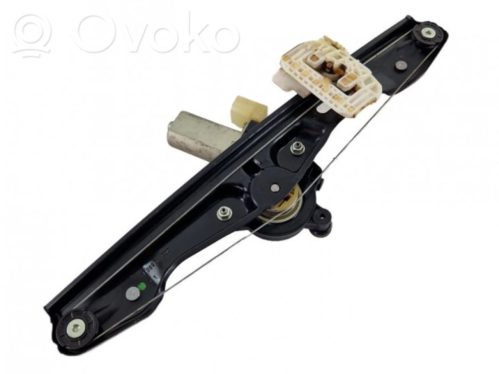 BMW 1 F20 F21 Meccanismo di sollevamento del finestrino posteriore senza motorino 