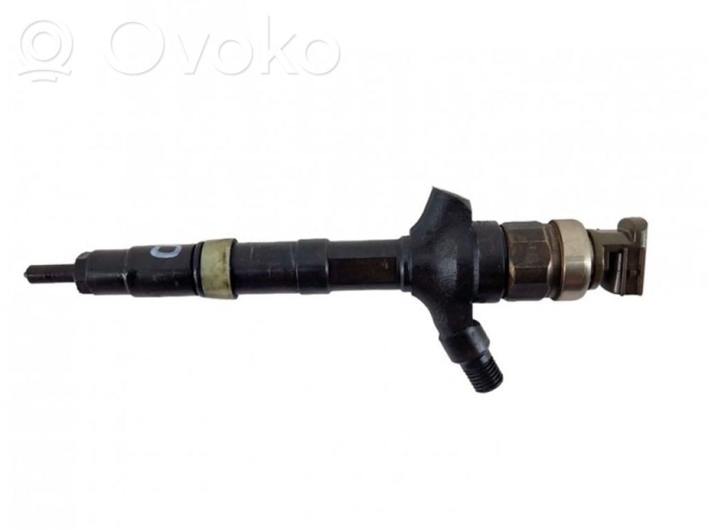 Inyector de combustible   236700G010