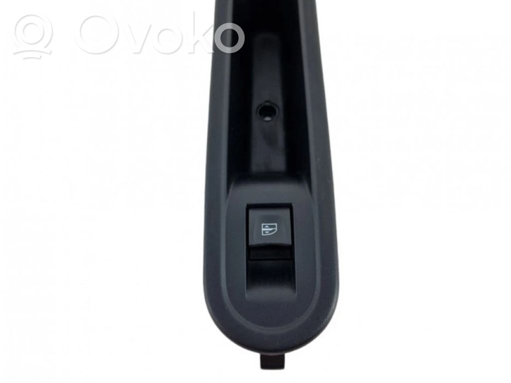 Renault Twingo III Przyciski szyb 