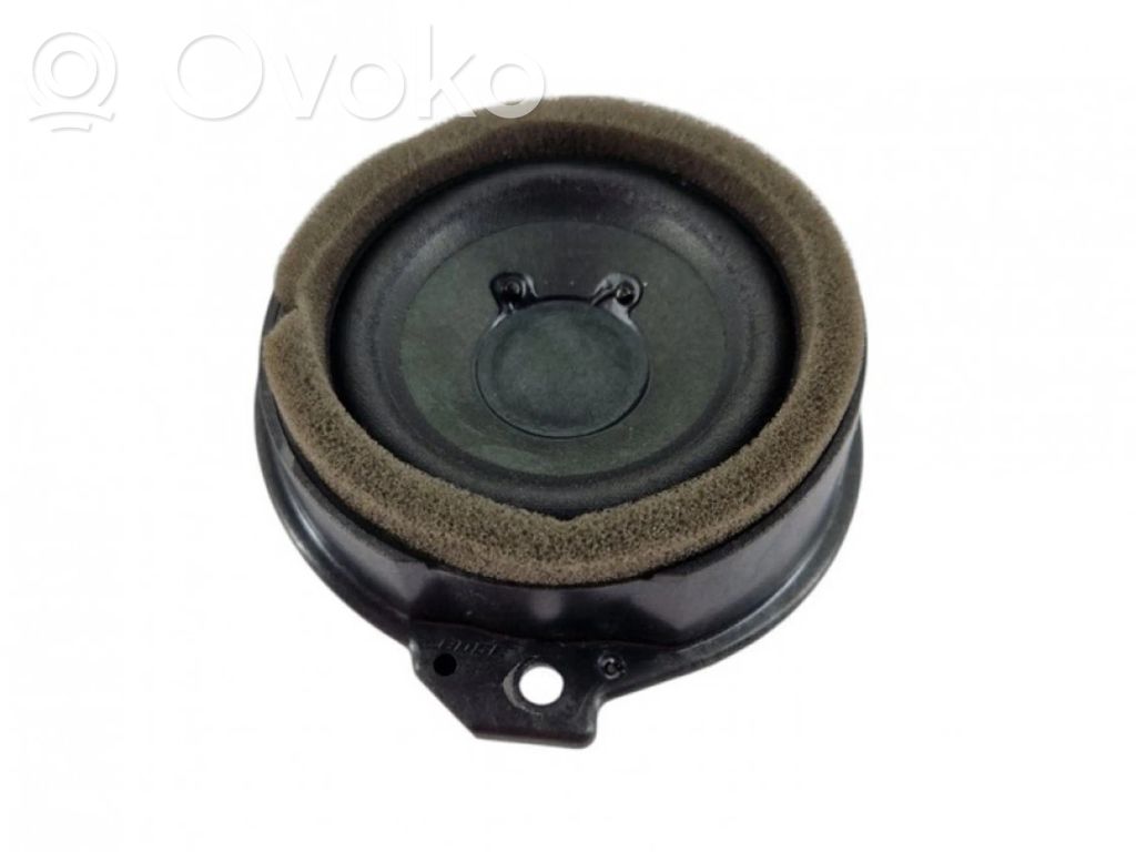 Audi A1 Altavoz de alta frecuencia para las puertas traseras 