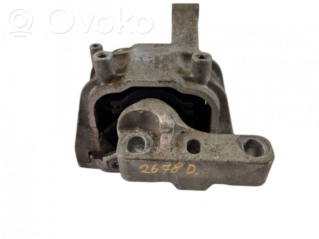 Engine mount bracket   5N0199262E