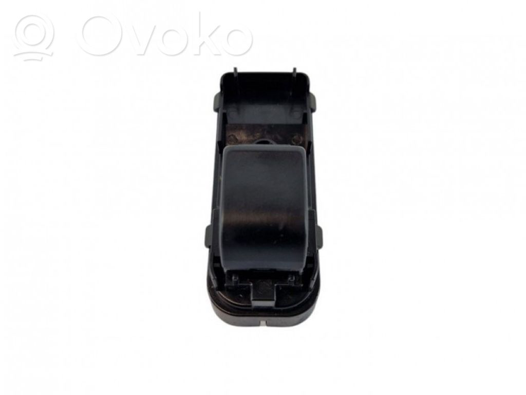 Mazda 3 III Electric window control switch 