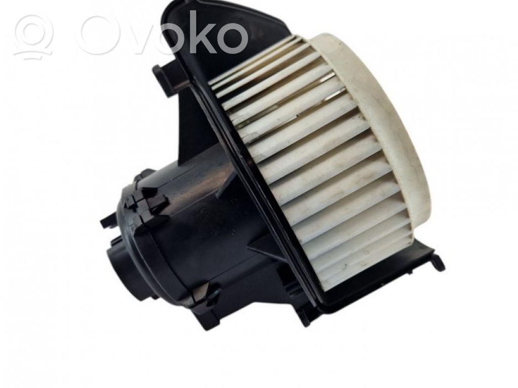 Opel Astra H Ventilator aerotermă 