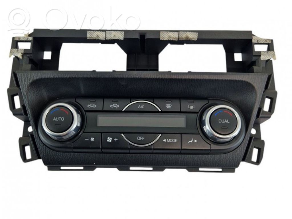 Mazda 3 III Climate control unit 