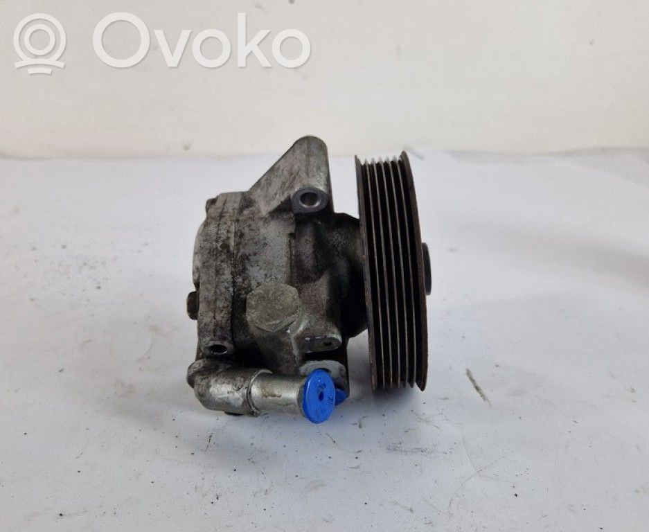 Ohjaustehostimen pumppu   6G913A696CD