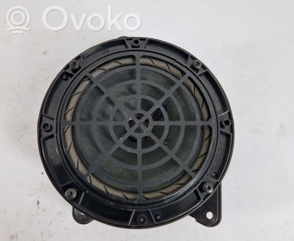 Altavoz de la puerta delantera   9688507180
