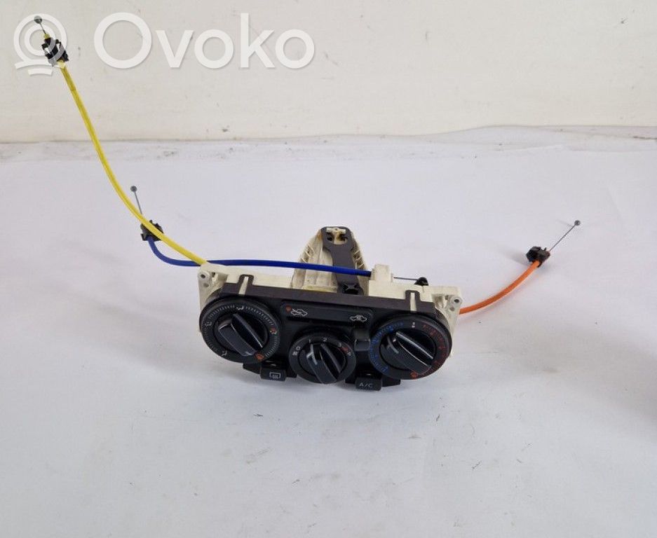 Nissan Note (E11) Climate control unit 