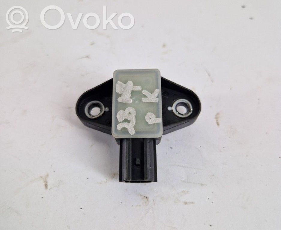 Volkswagen PASSAT B6 Airbagsensor Crashsensor Drucksensor