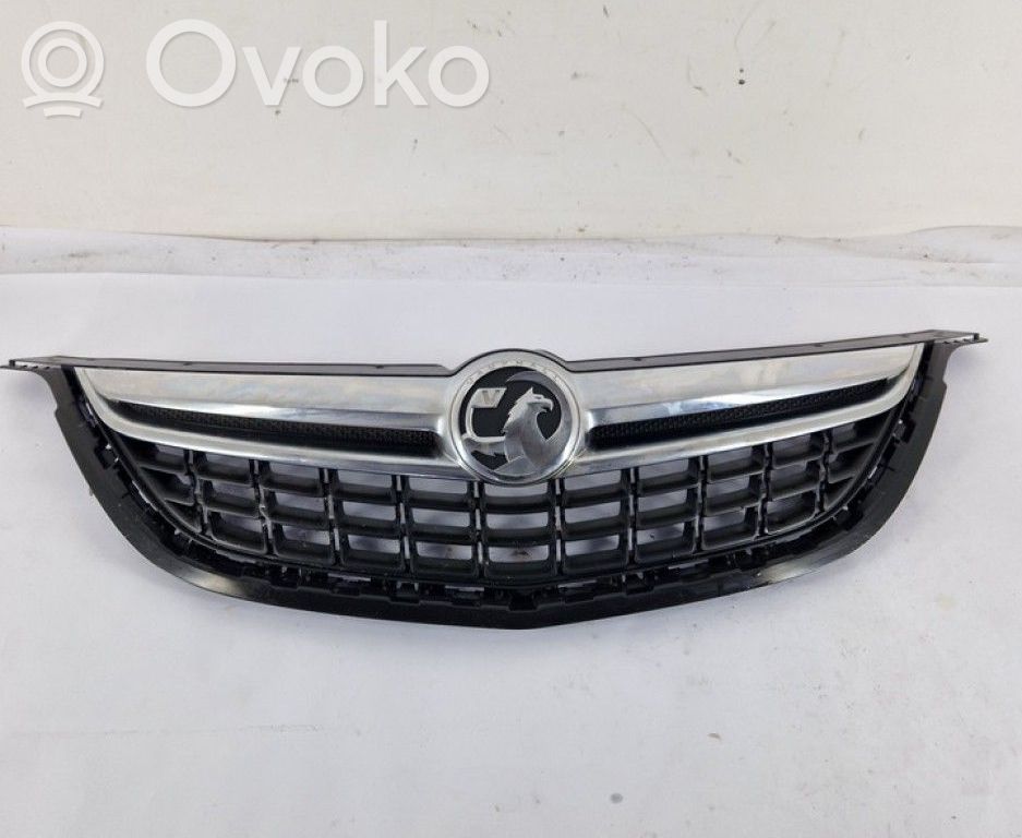 Opel Zafira C Atrapa chłodnicy / Grill 