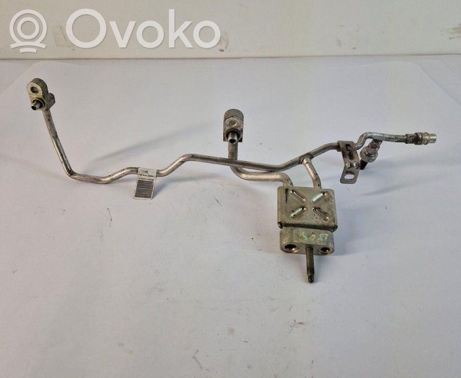 Ilmastointilaitteen putki (A/C)   68229716AD