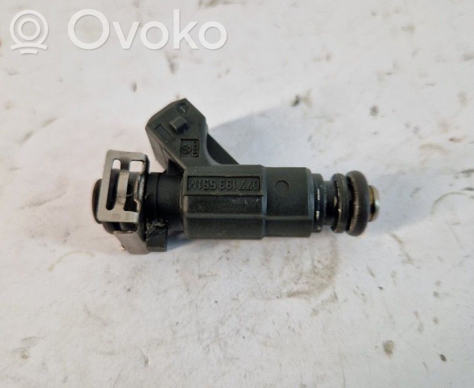 Volkswagen Touareg I Injector combustibil 